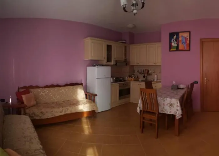 Apartment Fun In The Sun Golem (Tirana)